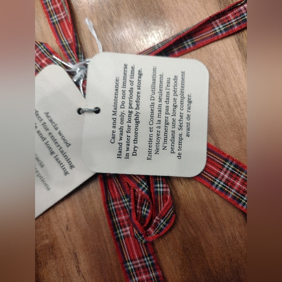 Acacia 16" Serving Board NWT - Picture 4 of 7